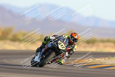 media/Oct-29-2022-CVMA (Sat) [[14c0aa3b66]]/Race 11 Amateur Supersport Open/